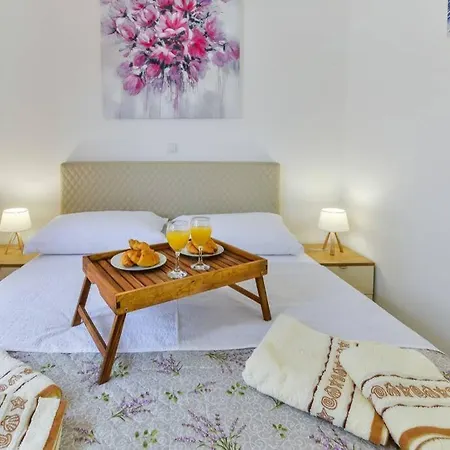 Two Bedrom With Jacuzzy - Casa1 * Starigrad Paklenica
